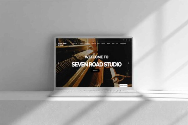 sevenroadstudio.com